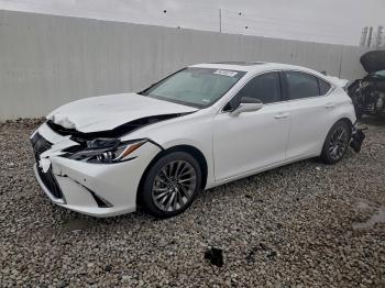  Salvage Lexus Es