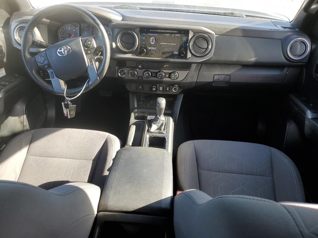 Toyota Tacoma Double Cab Image 7