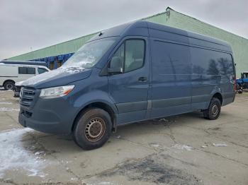  Salvage Mercedes-Benz Sprinter