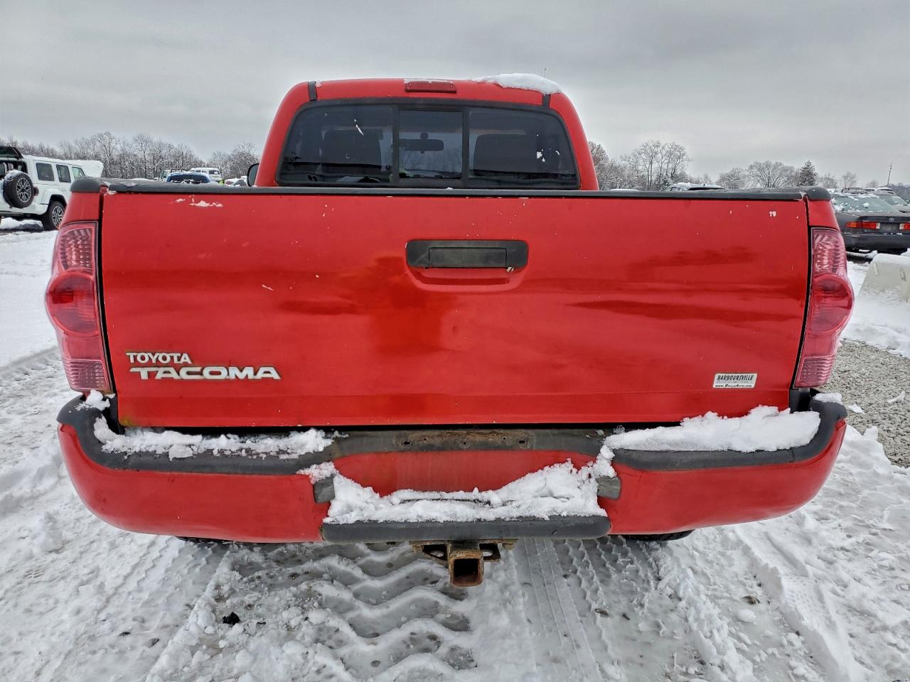 Toyota Tacoma Image 4