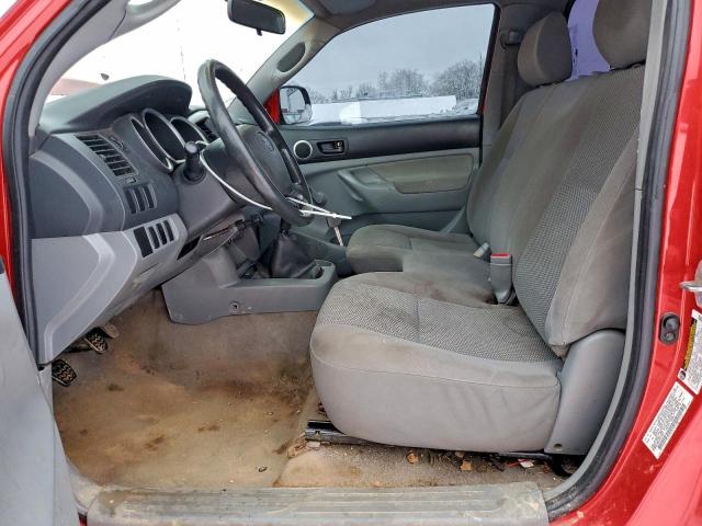 Toyota Tacoma Image 10