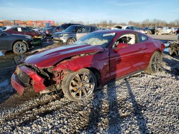  Salvage Ford Mustang