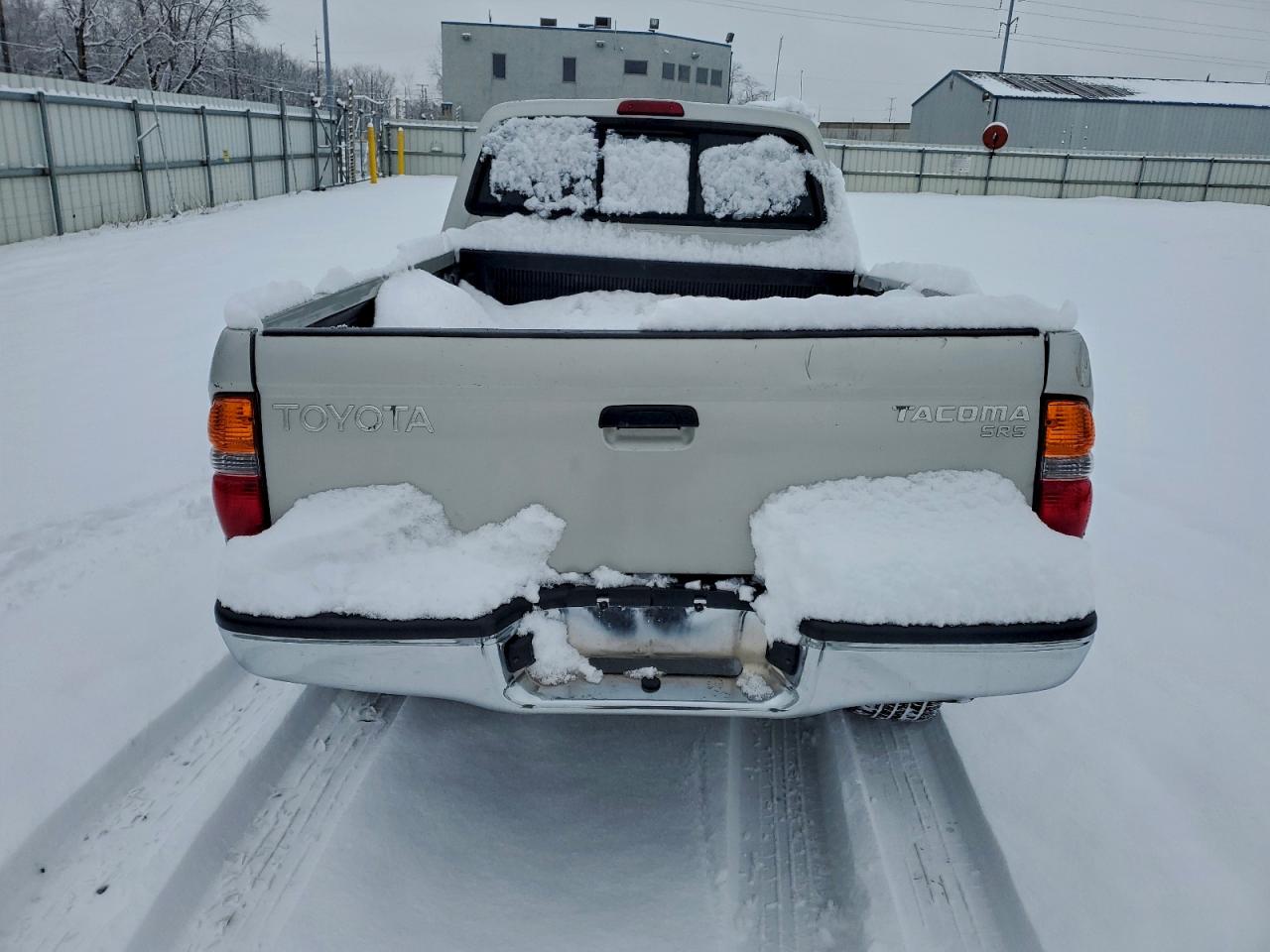 Toyota Tacoma Xtracab Image 9