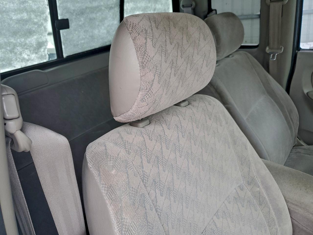 Toyota Tacoma Xtracab Image 11