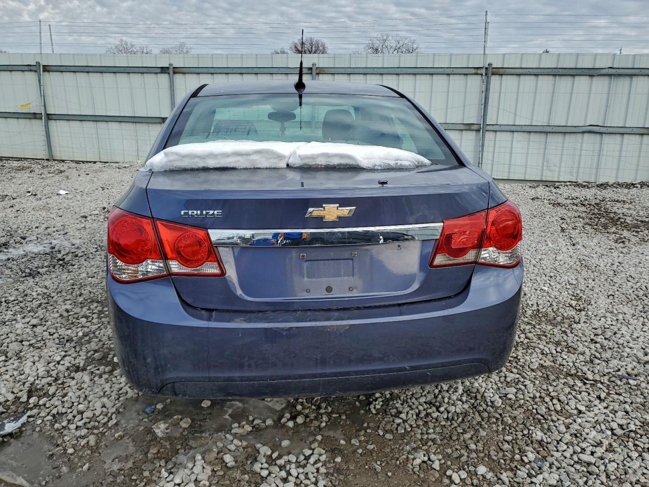 Chevrolet Cruze Ls Image 4