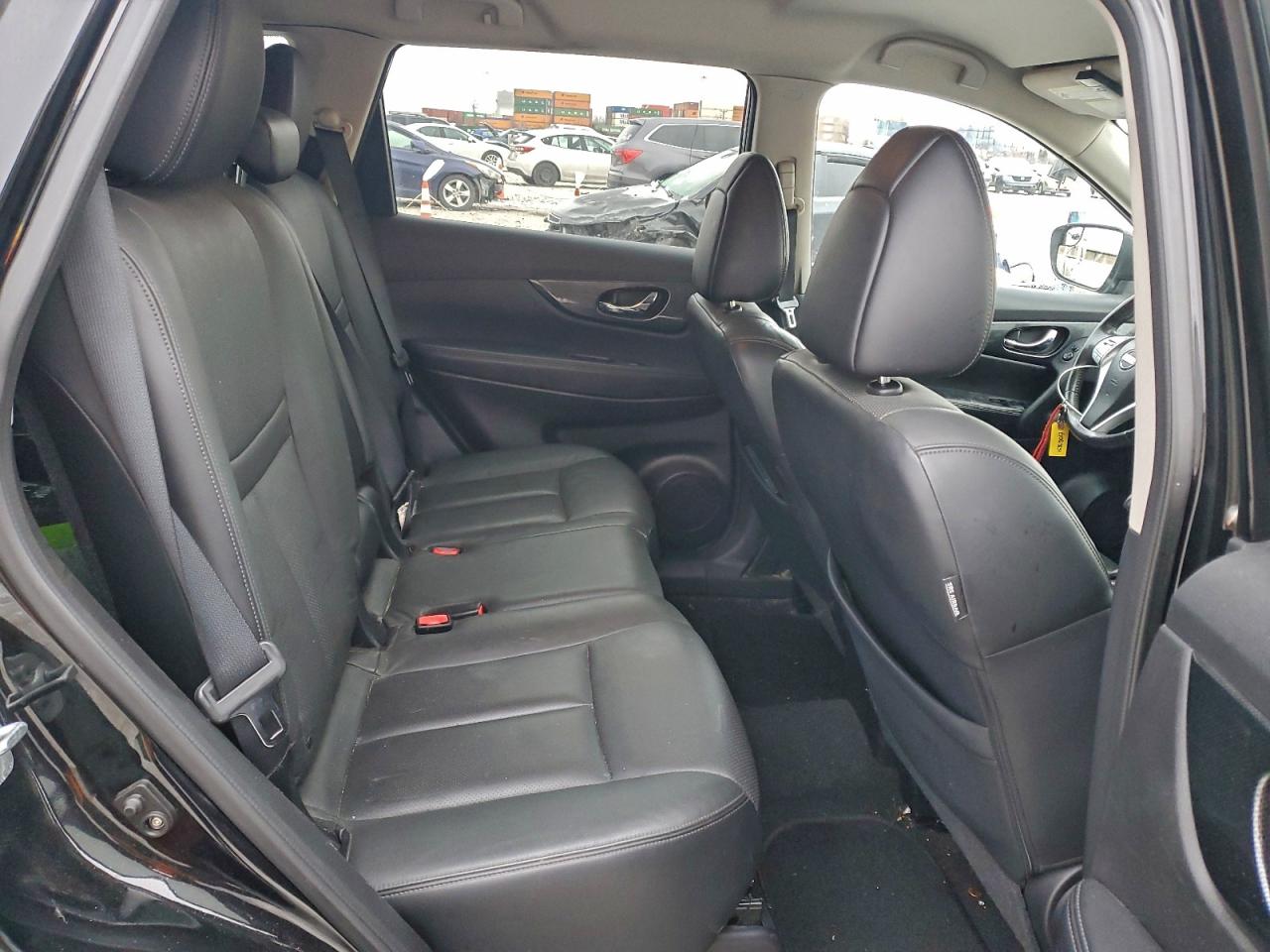 Nissan Rogue S Image 4