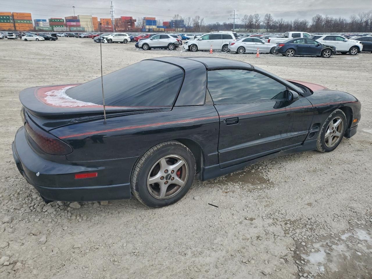 Pontiac Firebird Image 6