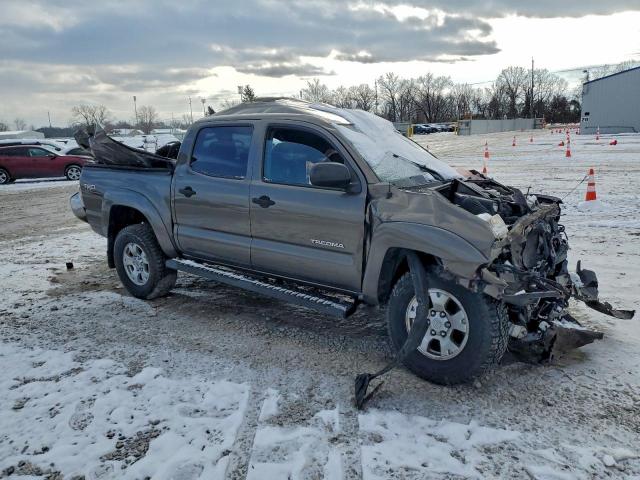 Toyota Tacoma Double Cab Image 3