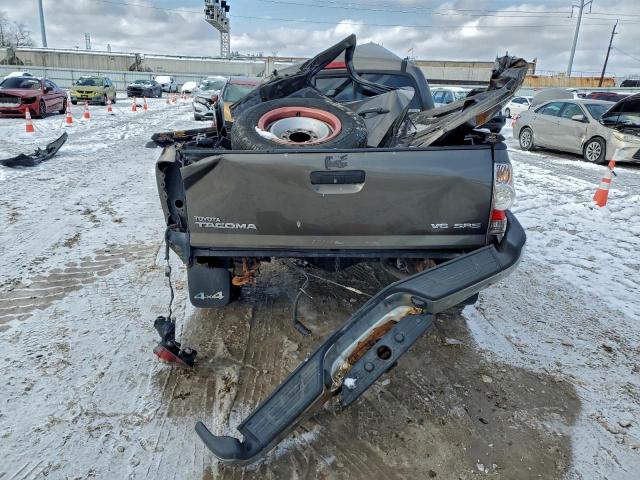 Toyota Tacoma Double Cab Image 2