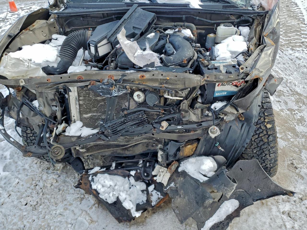 Toyota Tacoma Double Cab Image 12