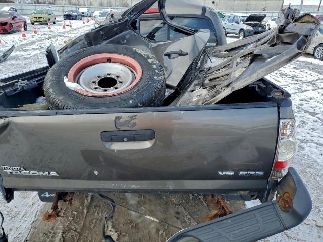 Toyota Tacoma Double Cab Image 11