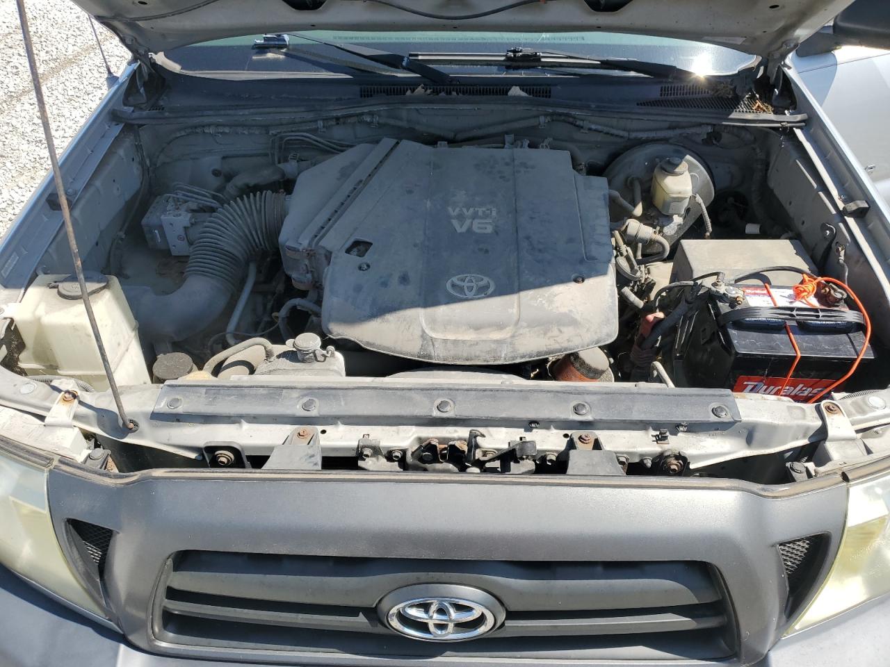 Toyota Tacoma Access Cab Image 5