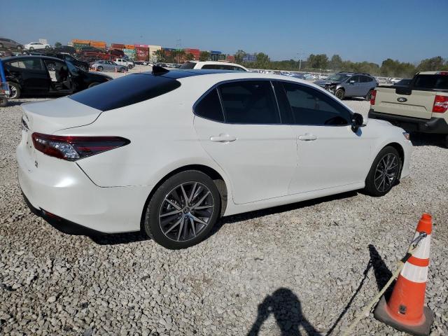 Toyota Camry Xle Image 7