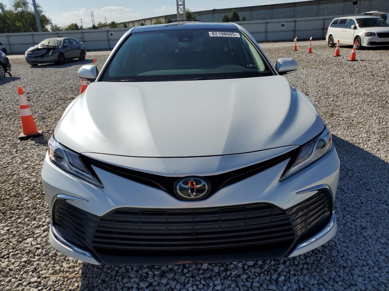 Toyota Camry Xle Image 4