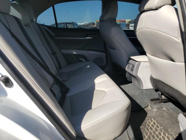 Toyota Camry Xle Image 10