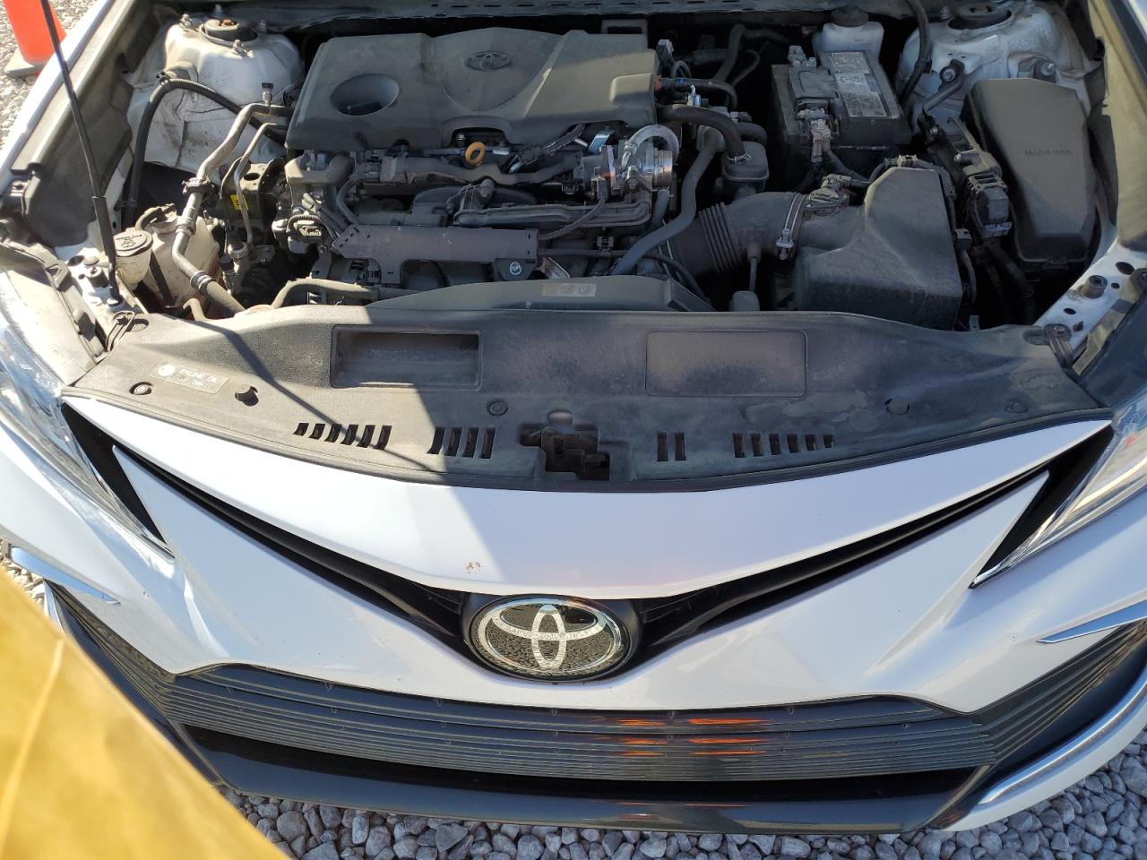 Toyota Camry Xle Image 9