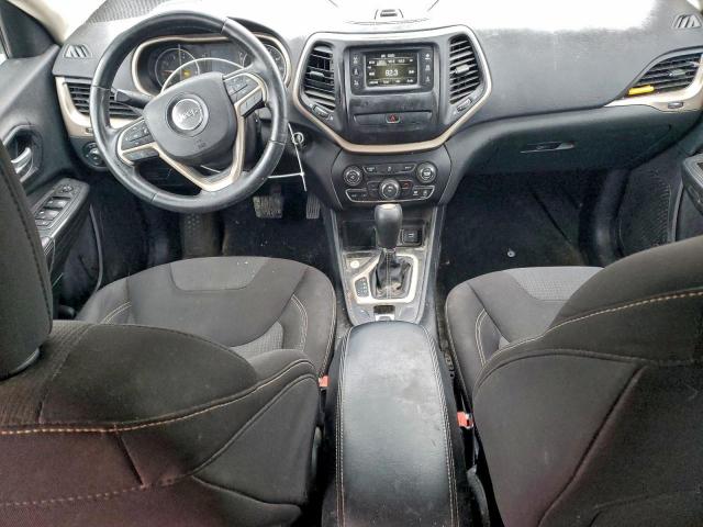 Jeep Grand Cherokee Latitude Image 9