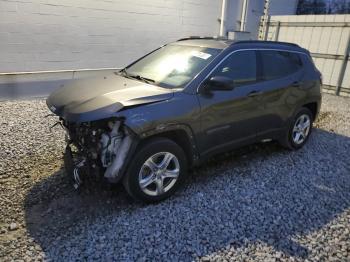  Salvage Jeep Compass