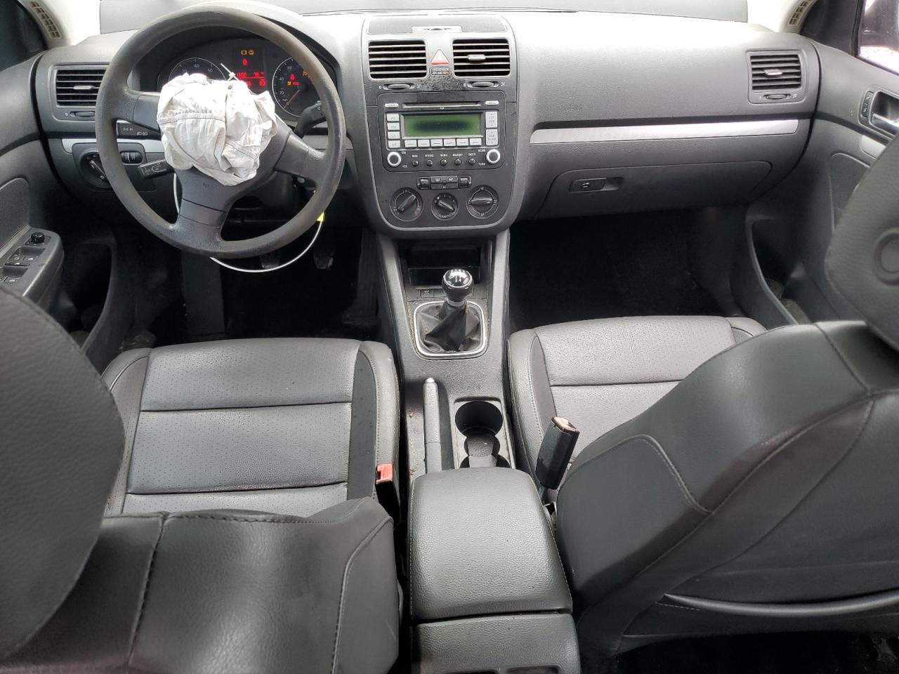 Volkswagen Jetta 2.5 Option Package 1 Image 2