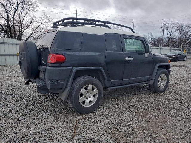 Toyota FJ Cruiser Image 2