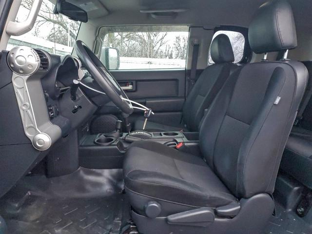 Toyota FJ Cruiser Image 4