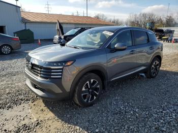  Salvage Nissan Kicks