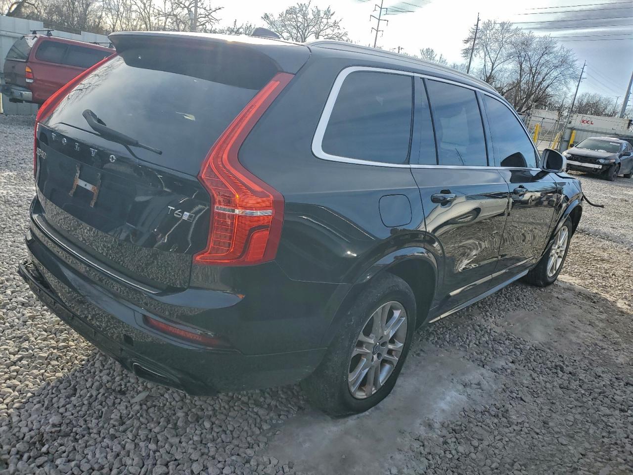 Volvo XC90 T6 Image 8