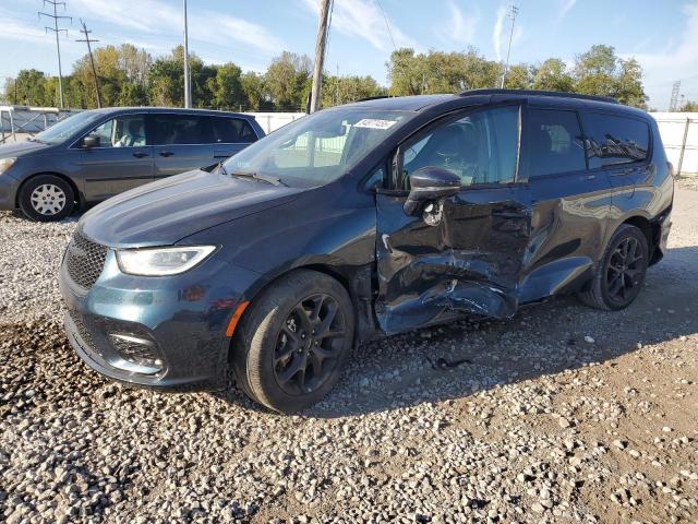  Salvage Chrysler Pacifica