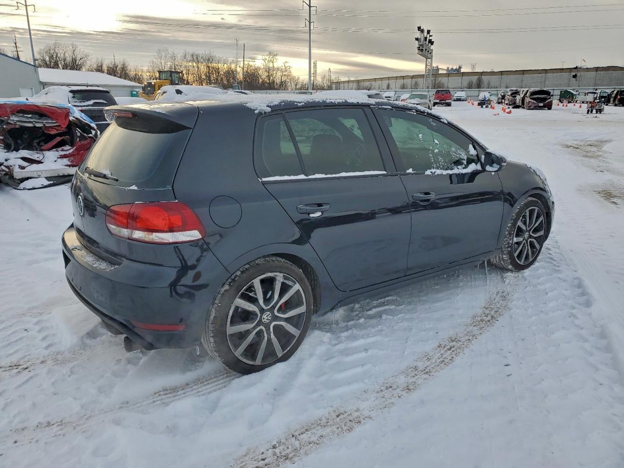 Volkswagen GTI Image 4