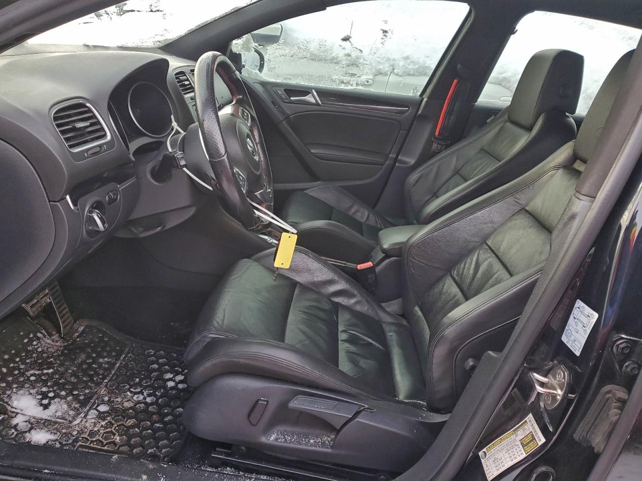 Volkswagen GTI Image 11