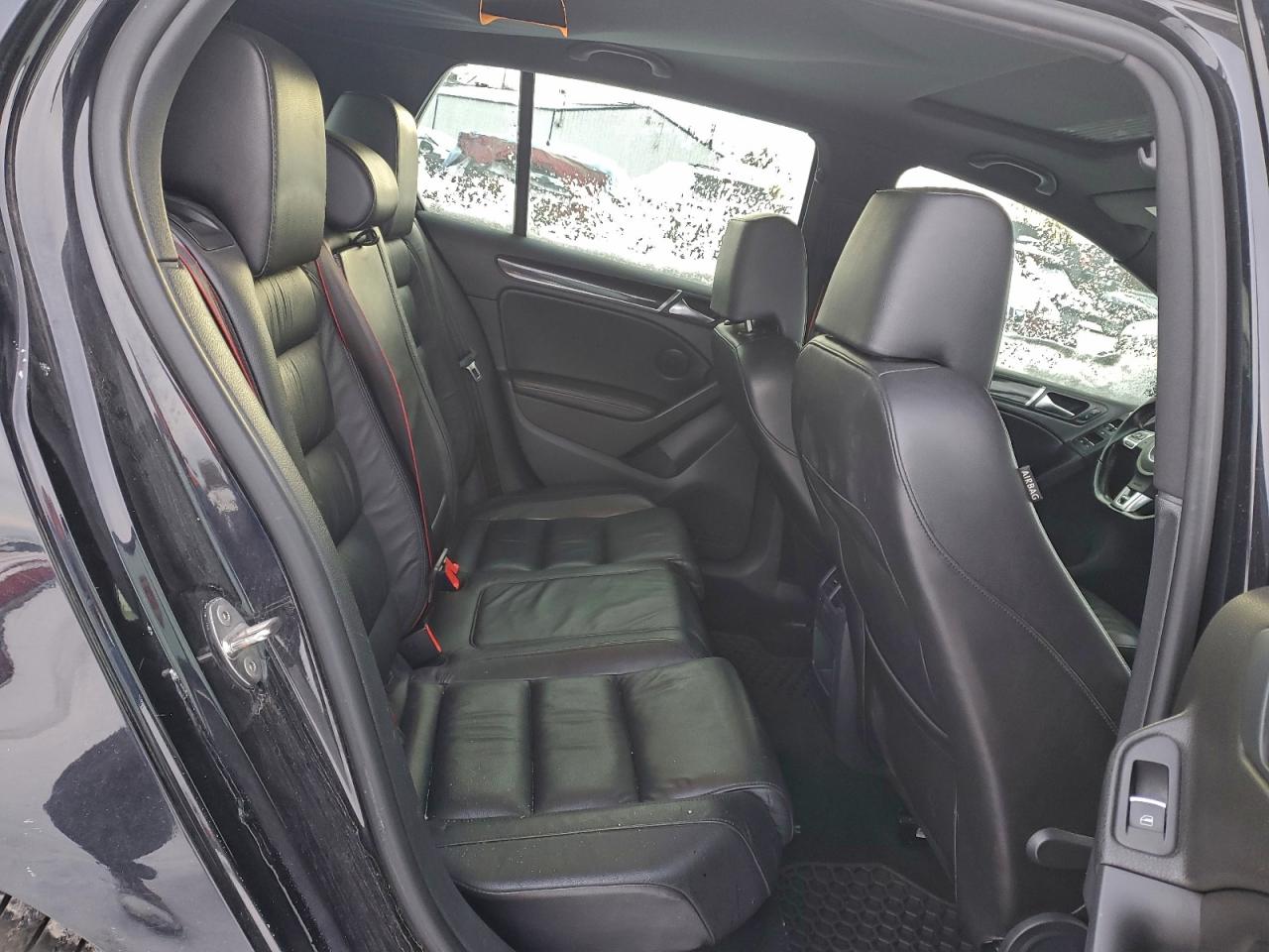 Volkswagen GTI Image 8