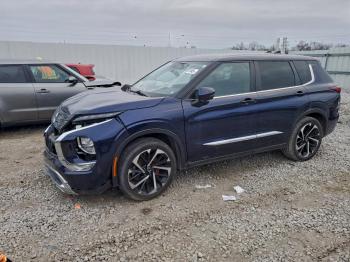  Salvage Mitsubishi Outlander