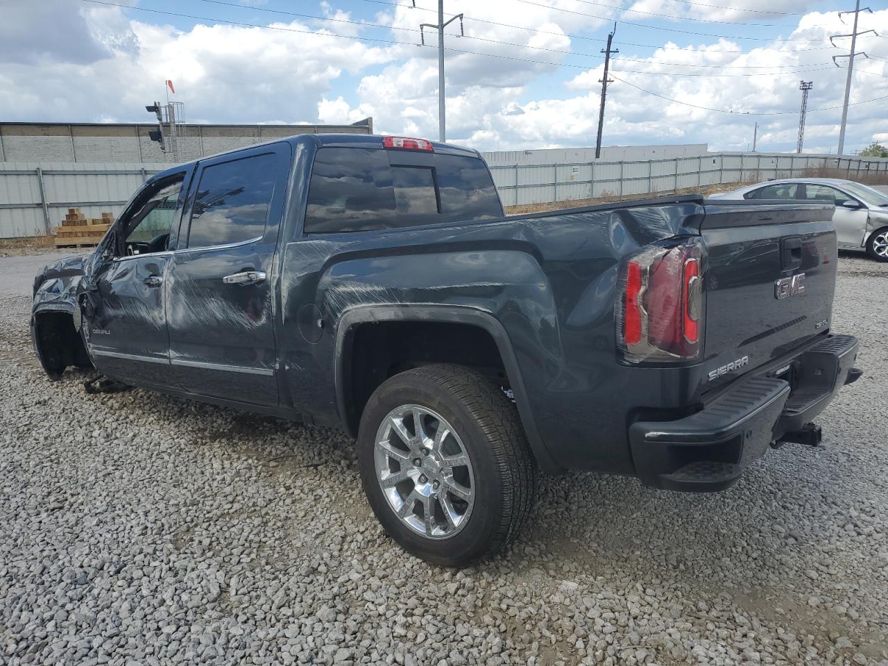 GMC Sierra K1500 Denali Image 5