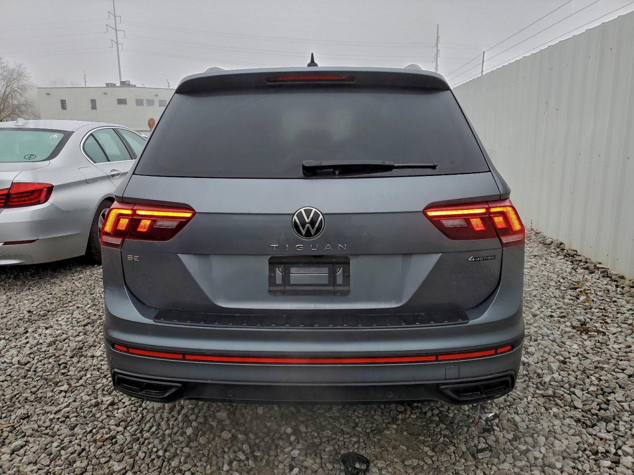 Volkswagen Tiguan Se R-line Black Image 5