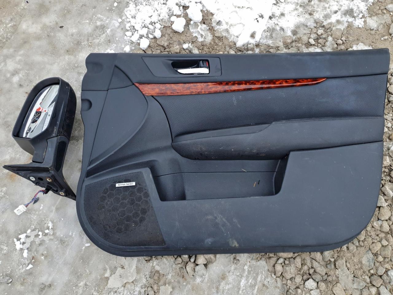 Subaru Outback 3.6r Limited Image 8