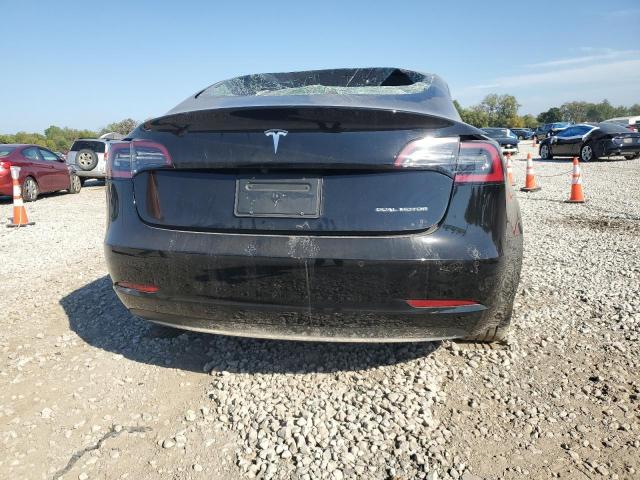 Tesla Model 3 Image 4