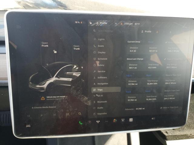 Tesla Model 3 Image 12