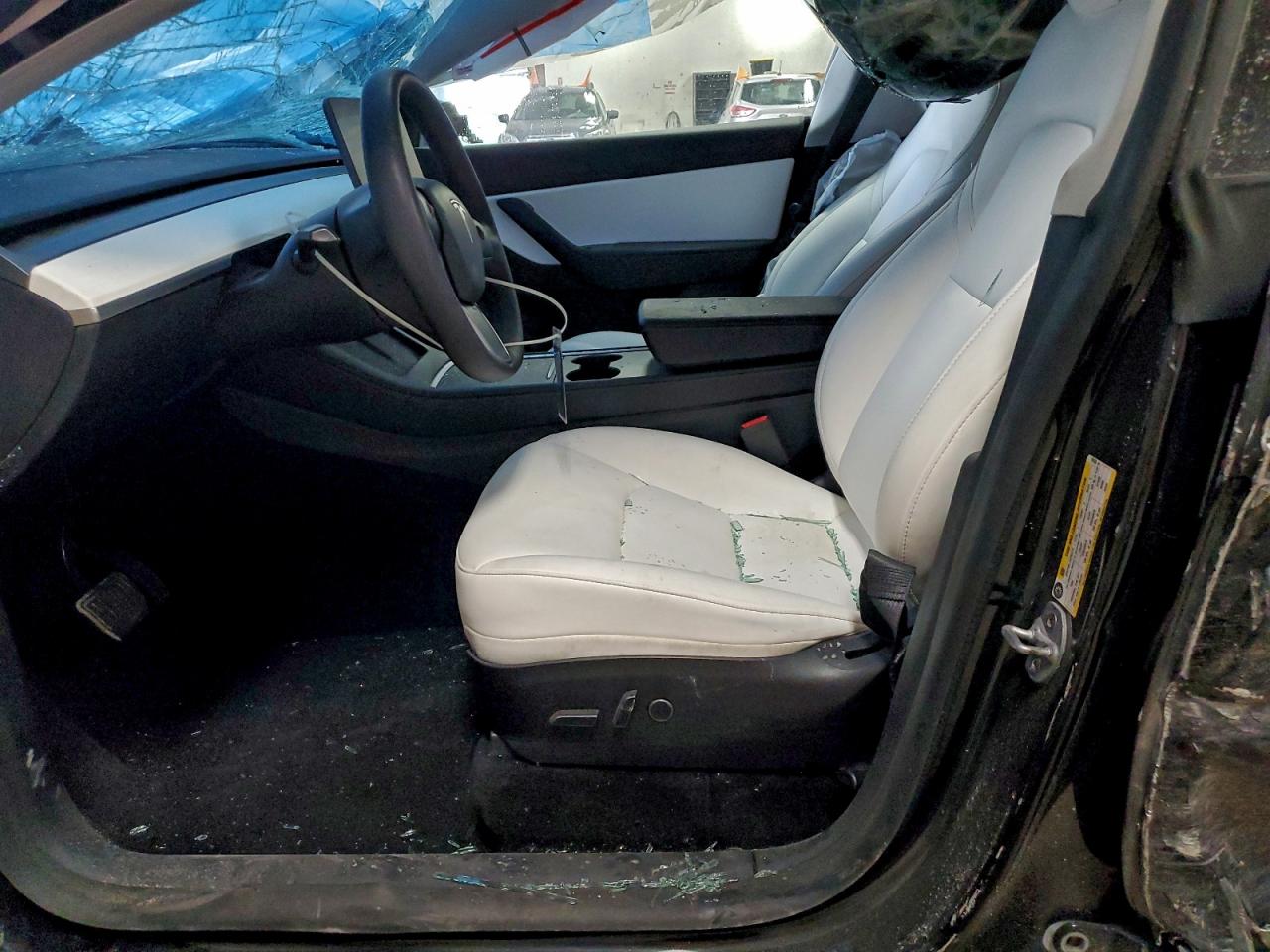 Tesla Model Y Image 10