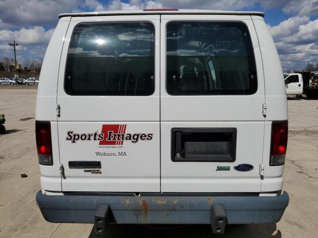 Ford Econoline E250 Van Image 3