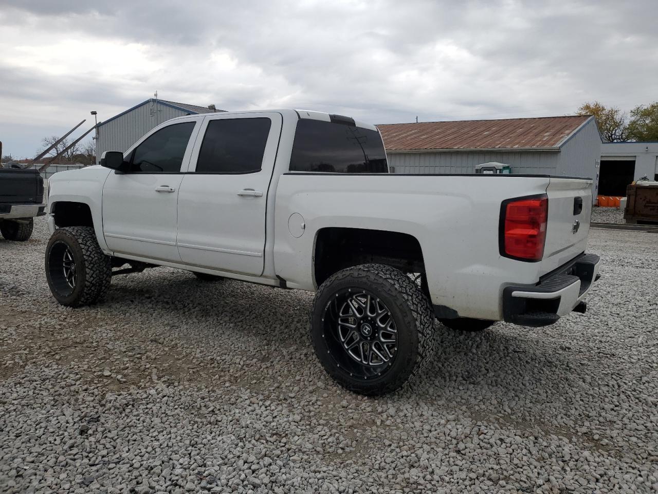Chevrolet Silverado K1500 Lt Image 3