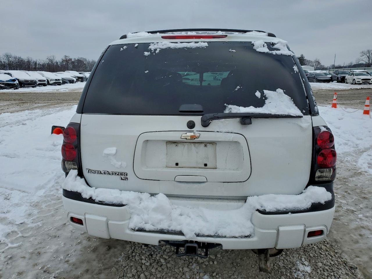 Chevrolet Trailblazer Ls Image 2