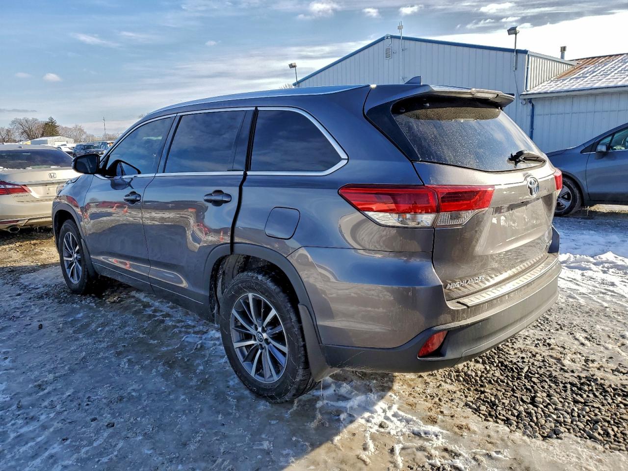 Toyota Highlander Se Image 3