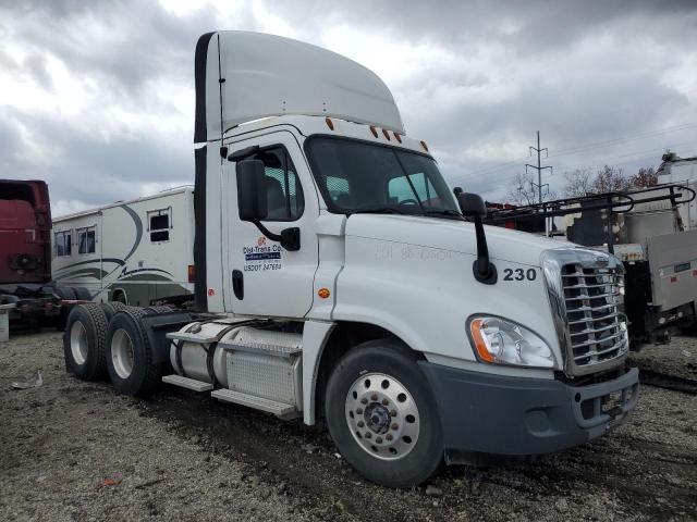  Salvage Freightliner Cascadia 1