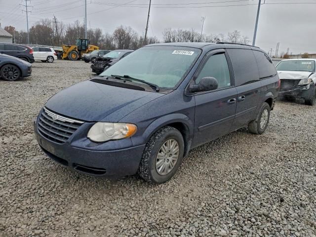  Salvage Chrysler Minivan