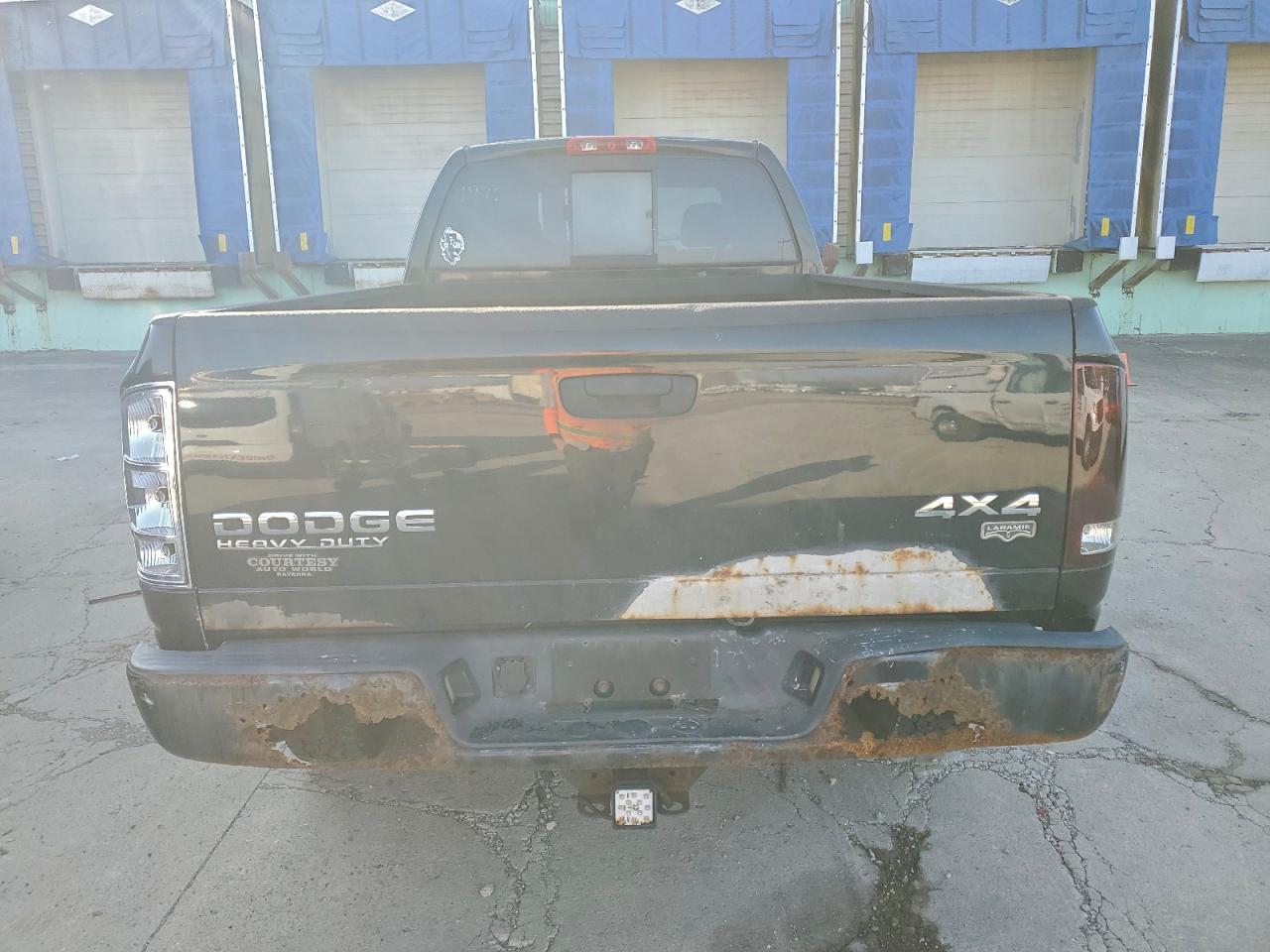 Dodge Ram 2500 St Image 8