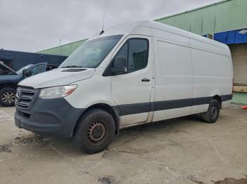  Salvage Mercedes-Benz Sprinter