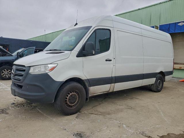  Salvage Mercedes-Benz Sprinter