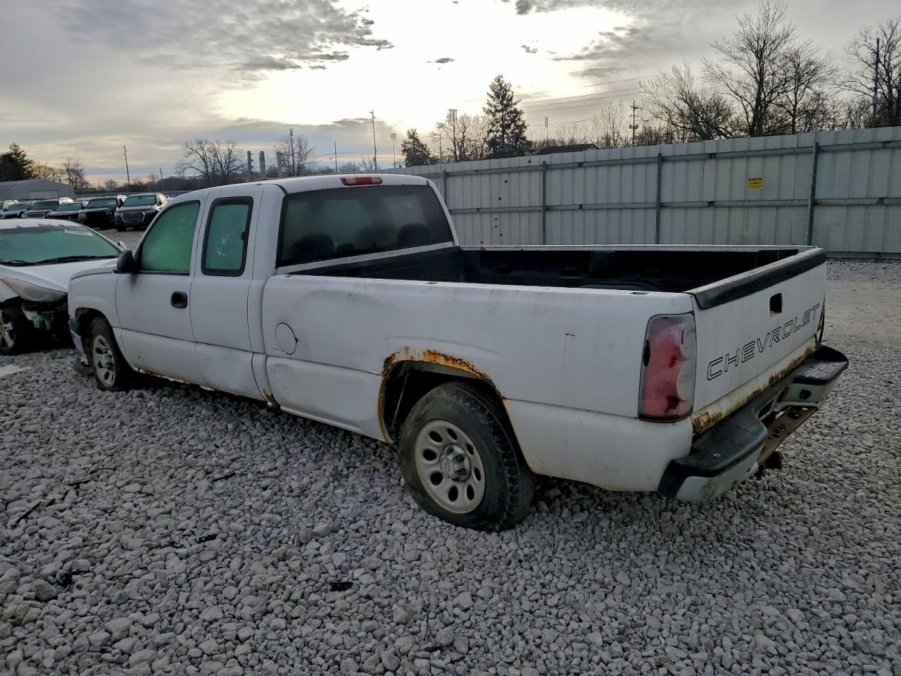Chevrolet Silverado C1500 Classic Image 12