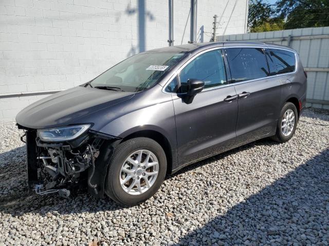 Salvage Chrysler Pacifica