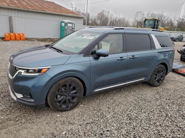  Salvage Kia Carnival